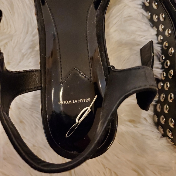 Sandals - Picture 5 of 5